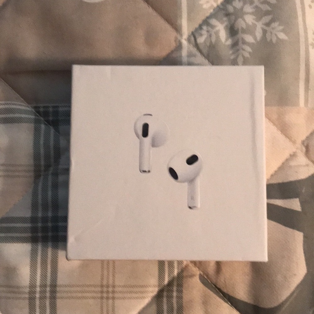 Apple AirPods 3rd Edition With White Charging Case